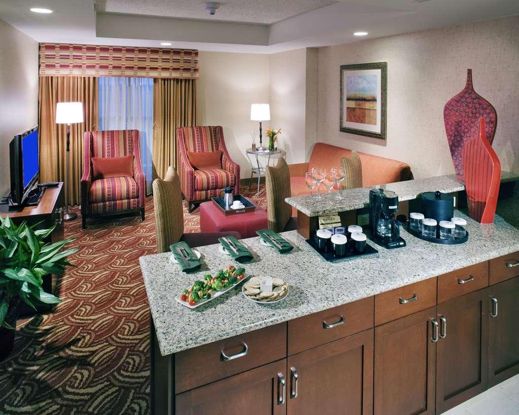 Embassy Suites San Marcos Hotel Conference Center Номер фото