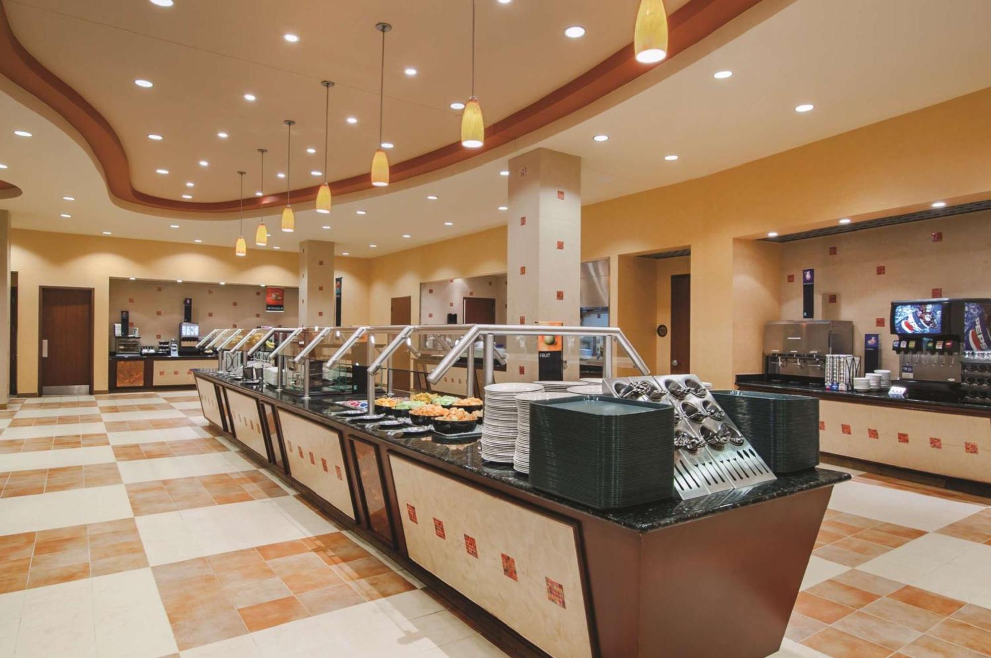 Embassy Suites San Marcos Hotel Conference Center Экстерьер фото